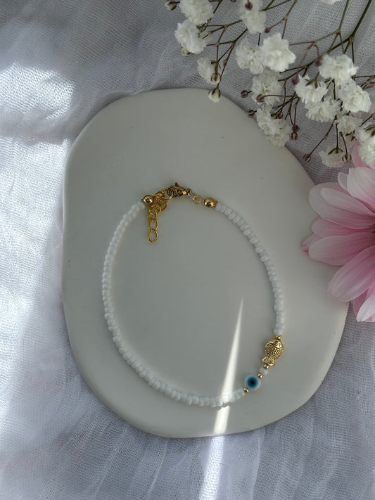 Fußkette mit Weißen Perlen + Fisch und Nazar Anhänger - 10694