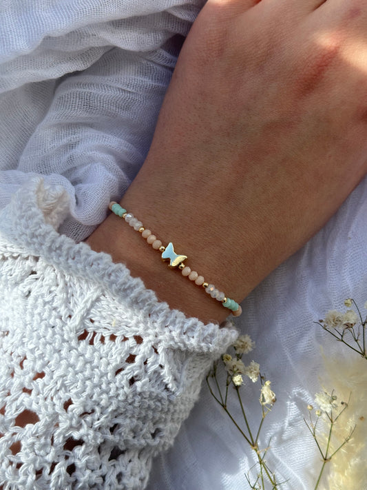 Perlenarmband mit Bunten Kristallperlen + Schmetterling Anhänger - 10687