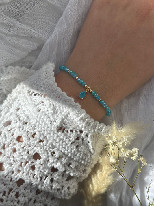 Perlenarmband mit Blauen Kristallperlen und Tropfen Anhänger - 10673