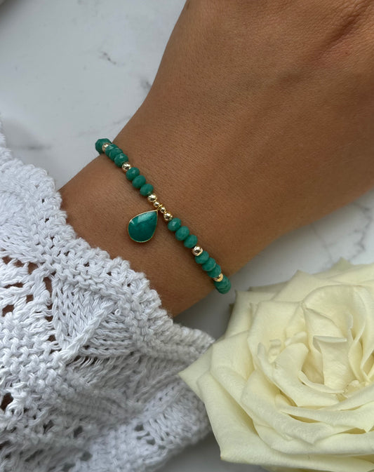 Perlenarmband mit Grünen Kristallperlen, Goldenen Perlen + Tropfen Anhänger - 10904