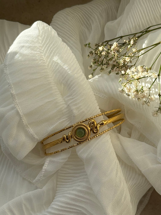 Goldener Armreif mit Grünem Stein - 11093