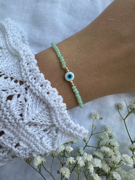 Perlenarmband mit Hellgrünen Kristallperlen und Nazar Anhänger - 10316
