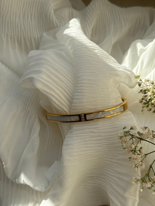 Goldener Armreif Beige mit Steinen - 11090