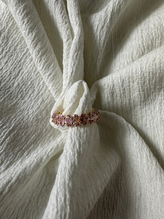 Ring mit Rosa Zirkonia Steinen