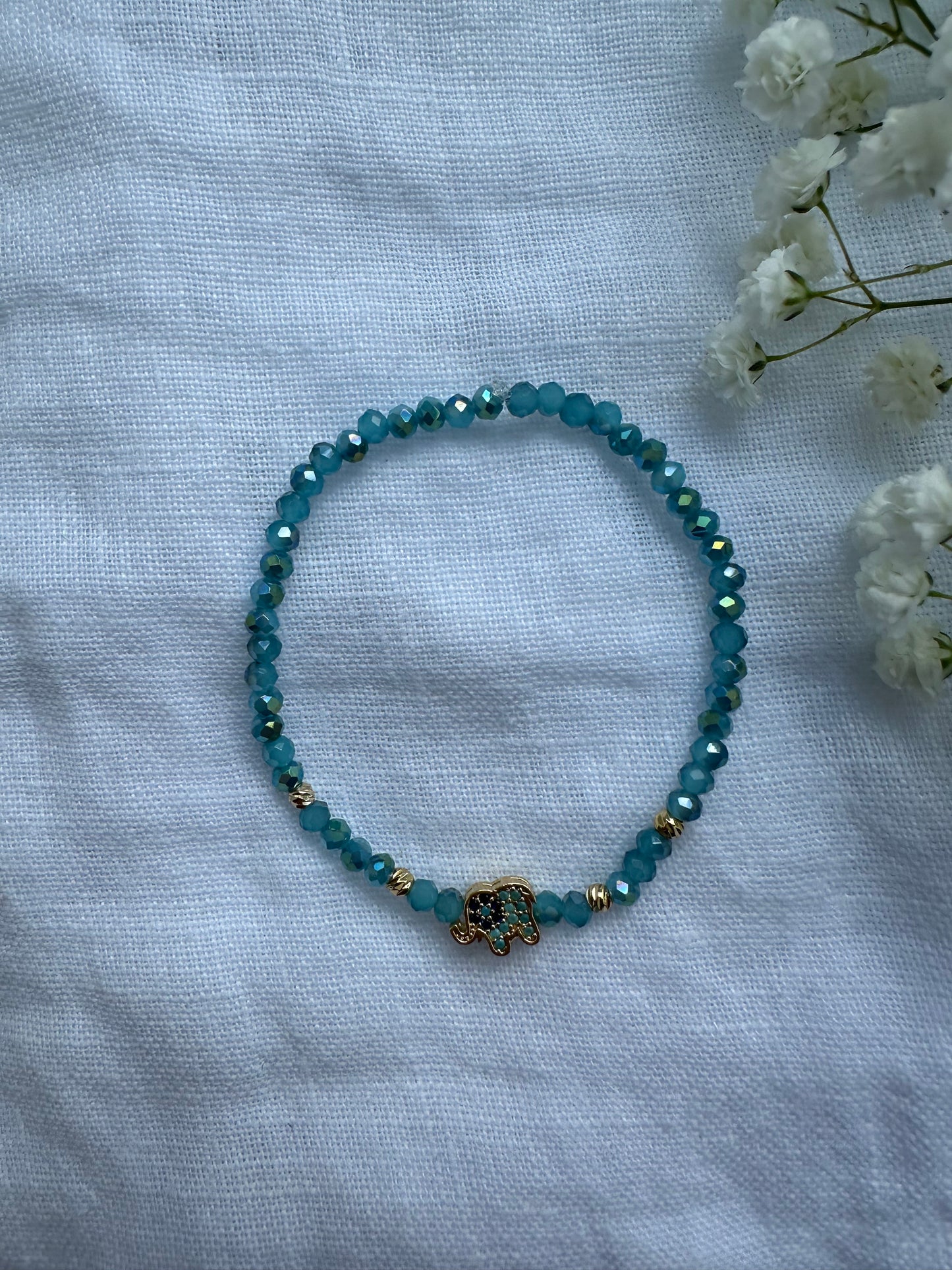 Perlenarmband mit Blauen Kristallperlen und Elefanten Anhänger - 10421