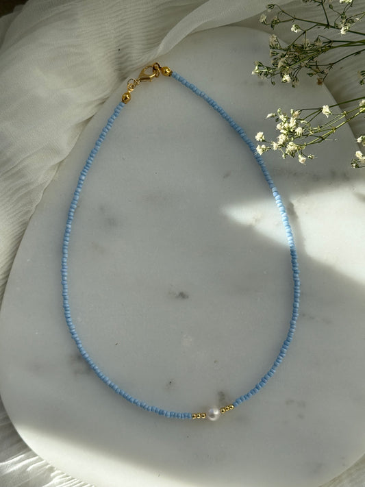 Perlenkette mit Blauen Perlen, Goldenen Perlen + Süßwasserperle - 2159