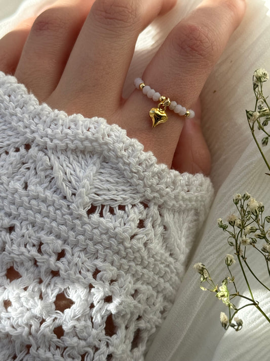 Perlenring mit Flieder Farbenen Kristallperlen und Goldenen Perlen + Herz Anhänger - 2144