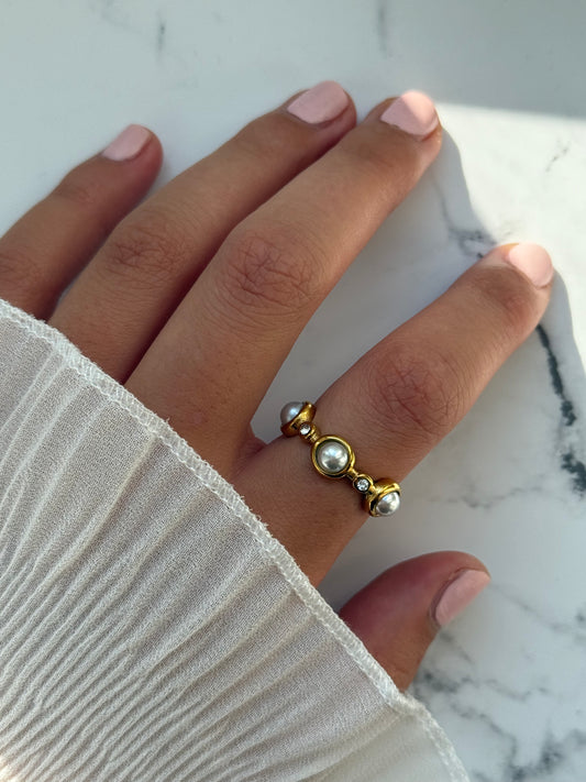 Pearly Lovely Ring - 10945