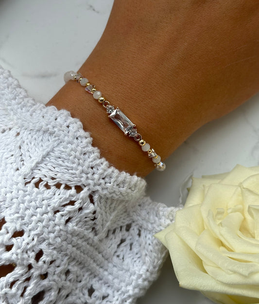 Perlenarmband mit Kristallperlen und Goldenen Perlen + Zirkonia Anhänger - 10869