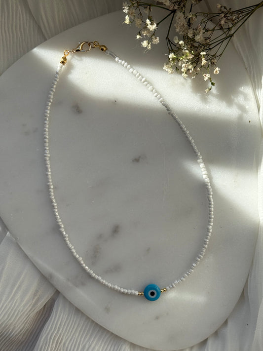 Perlenkette mit Weißen Perlen und Goldenen Perlen + Nazar / Evil Eye Anhänger - 11003