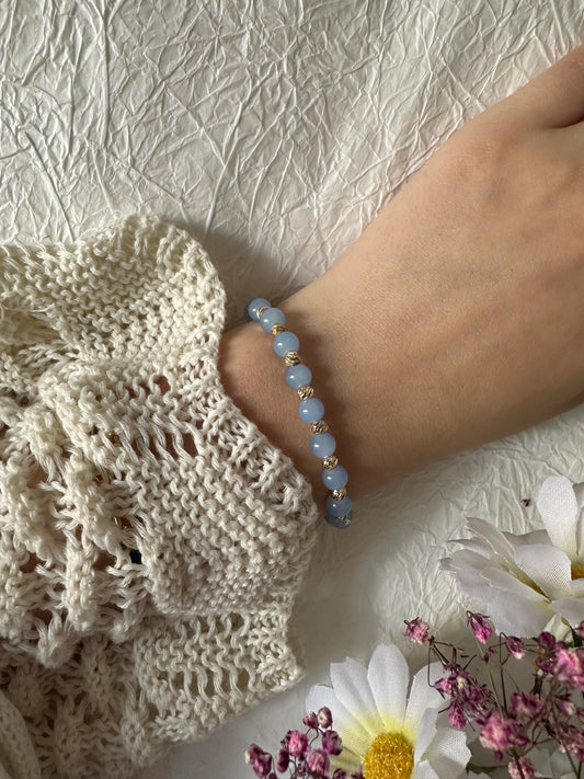 Perlenarmband mit Hellblauen Glasperlen und Dorika Perlen - 10366