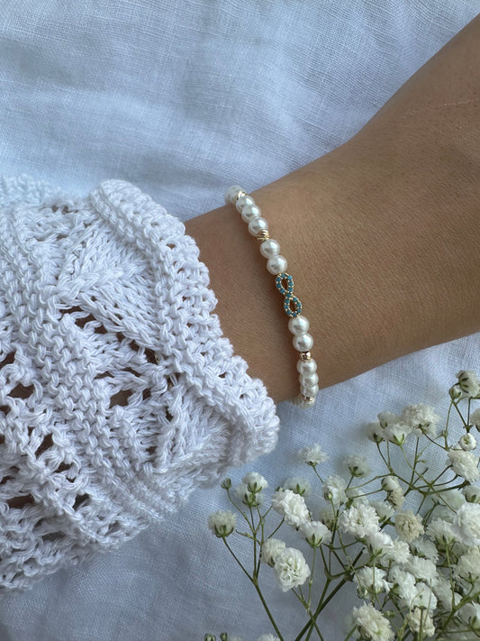Perlenarmband mit Weißen Perlen und Unendlichkeit Anhänger - 10368