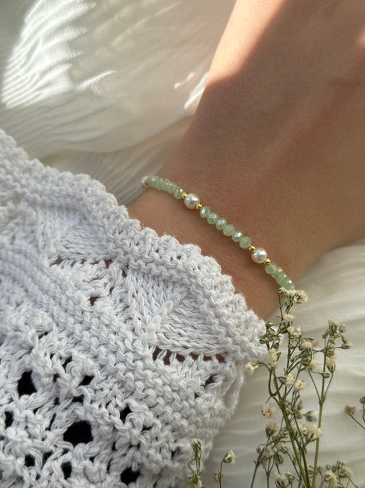 Perlenarmband mit Grünen Kristallperlen, Weißen Perlen + Goldenen Perlen - 2126