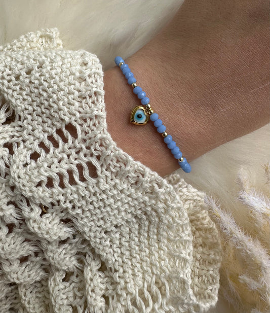 Perlenarmband mit Blauen Kristallperlen und Herz Nazar Anhänger - 10309