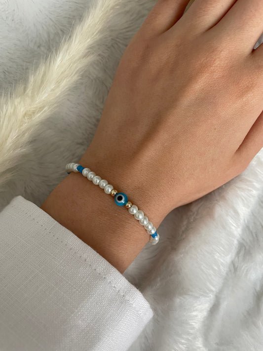 Perlenarmband weiß und Hellblau mit Nazar - 10290