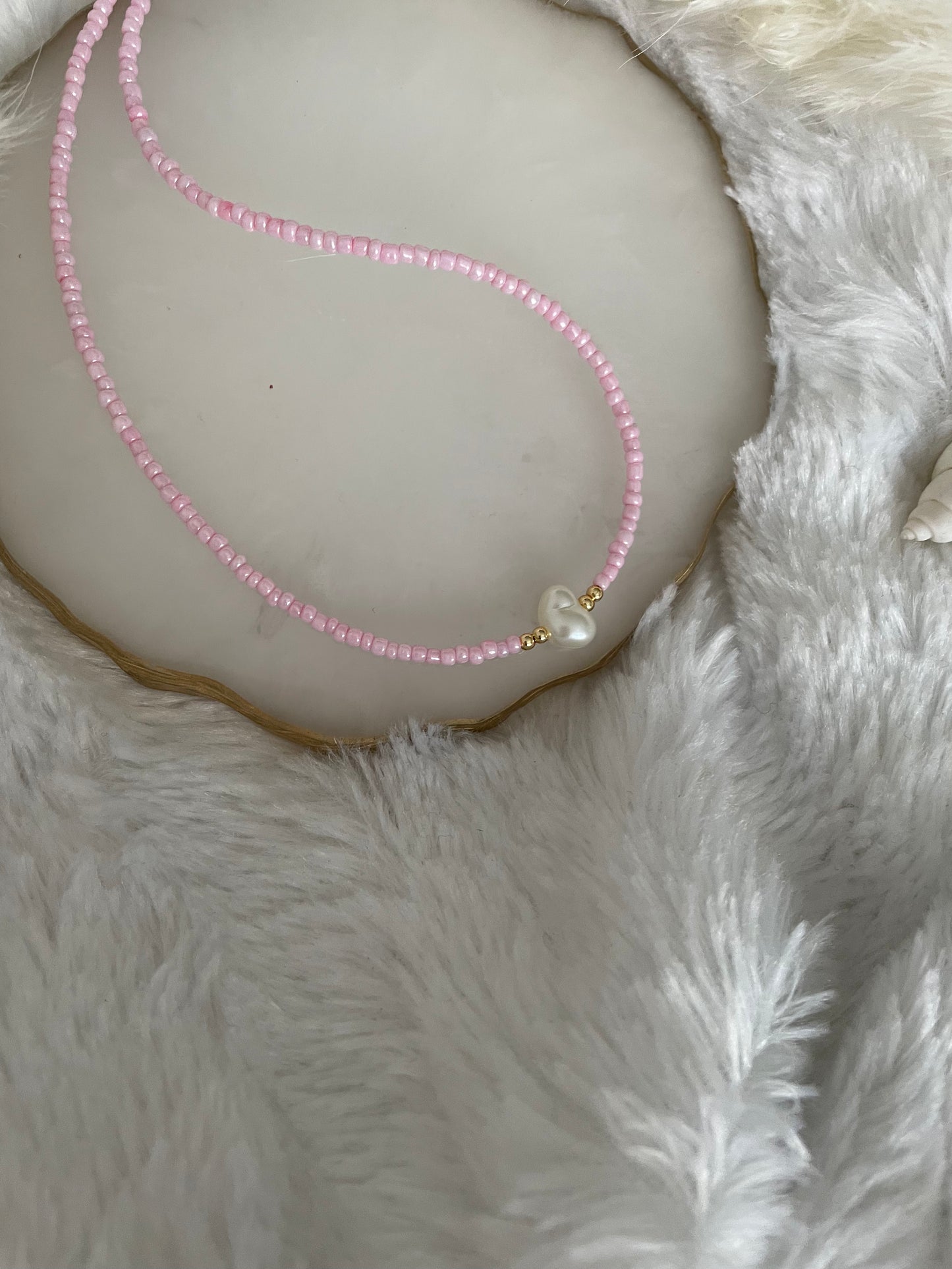 Perlenkette chocker rosa mit weißer Perle - 10173