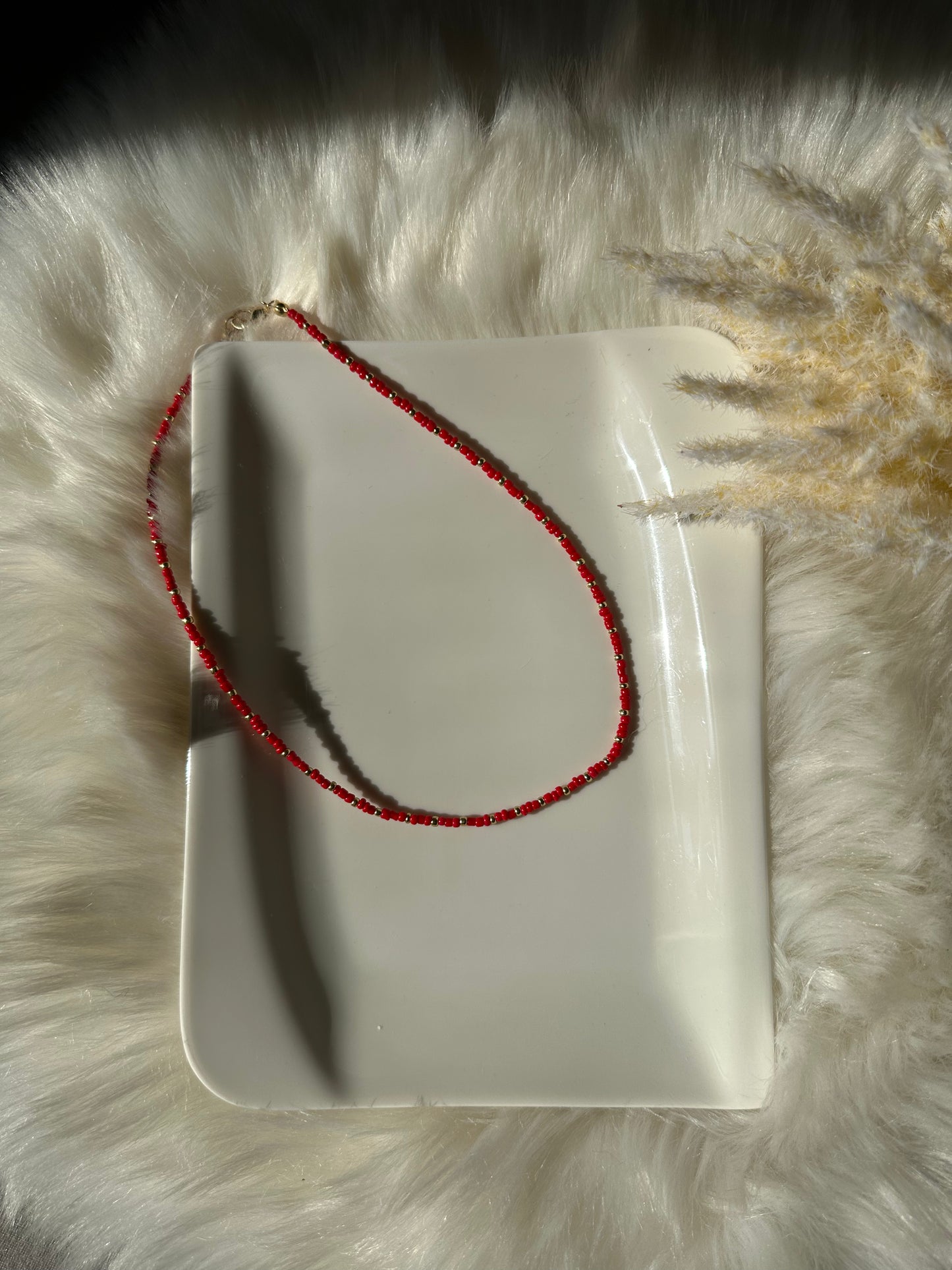 Perlenkette chocker mit roten und Goldenen Perlen - 10106