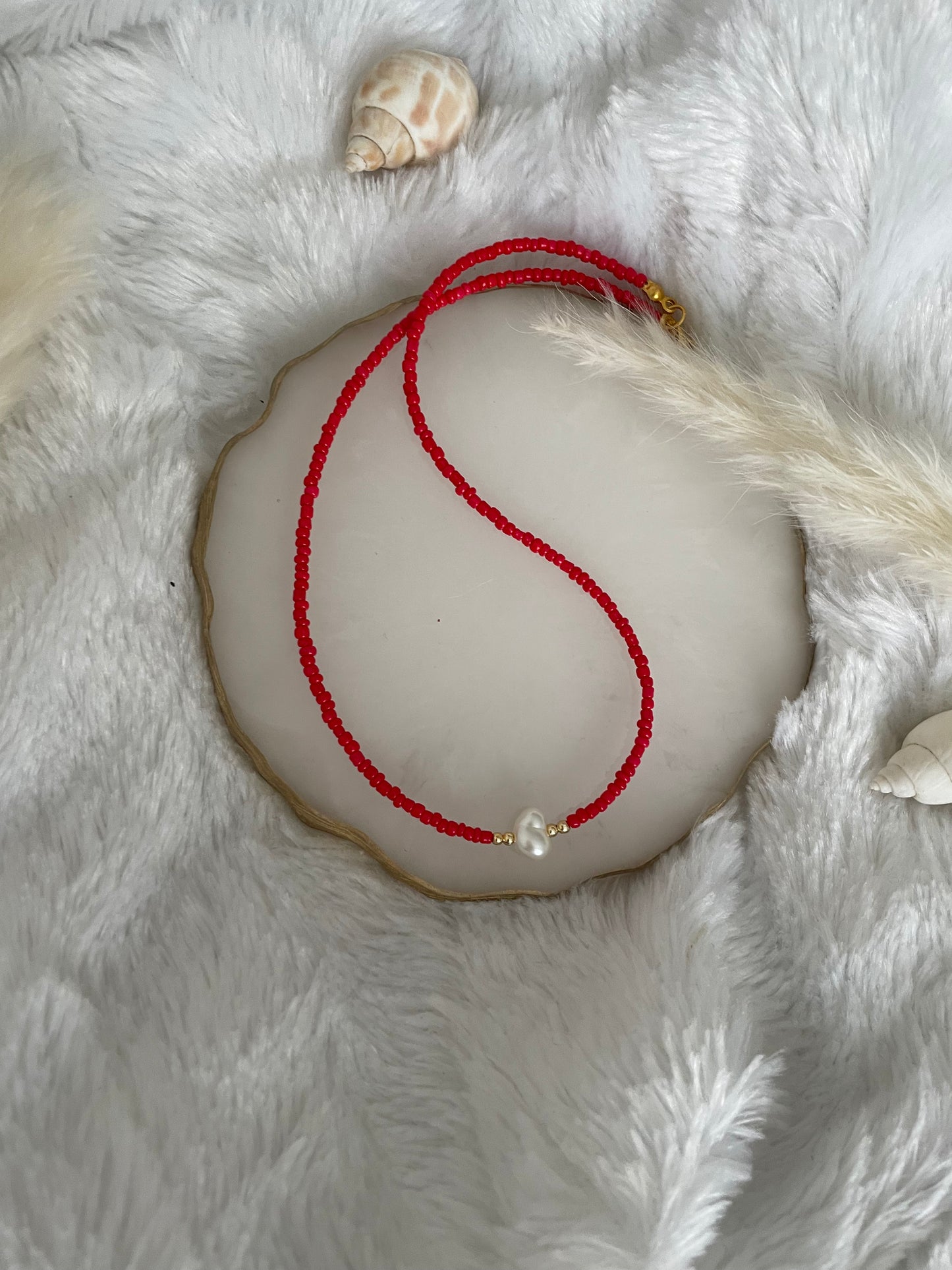 Perlenkette chocker rot mit weißer Perle - 10105
