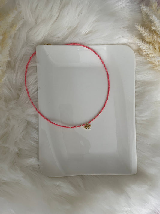Perlenkette chocker mit goldenen Details und Auge Anhänger - 10145